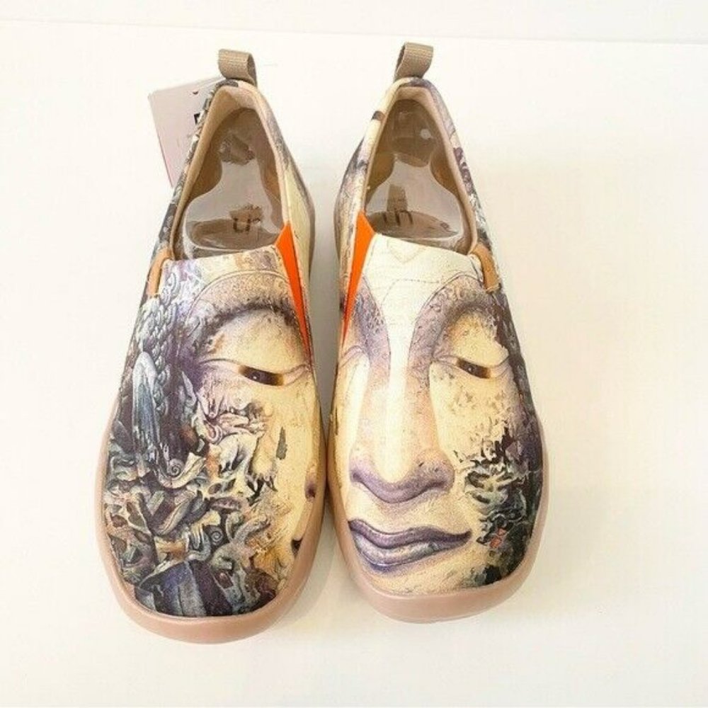 Size 9 NWT UIN Slip On Shoes Canvas Comfortable Loafers Green Nirvana